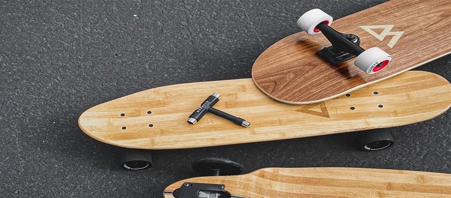 Skateboard